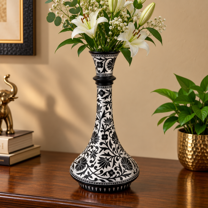 Bidri Mahtabi Flower Vase 896 – Handcrafted Pure Silver Wire Inlay Décor thumbnail 2