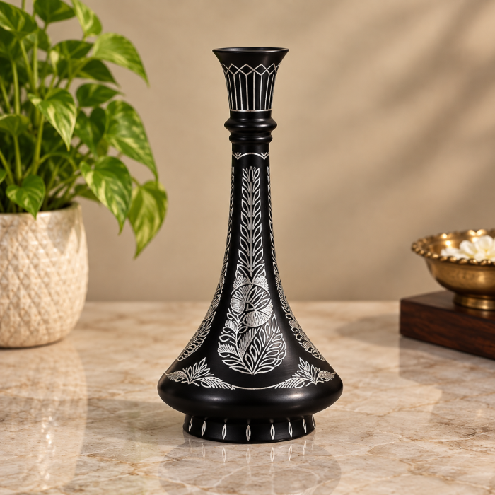 GI-Tagged Bidri Flower Vase – 8 Inch Ajanta Design with Pure Silver Inlay thumbnail 3