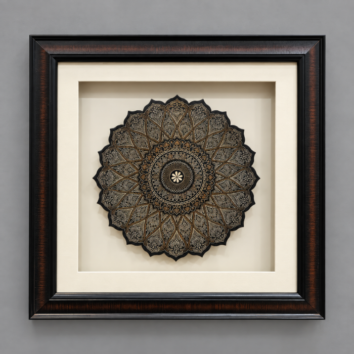 Plate Shape Silver Inlay Photo Frame – Handcrafted Wall Décor
