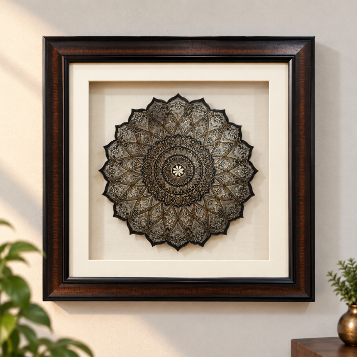 Plate Shape Silver Inlay Photo Frame – Handcrafted Wall Décor thumbnail 2