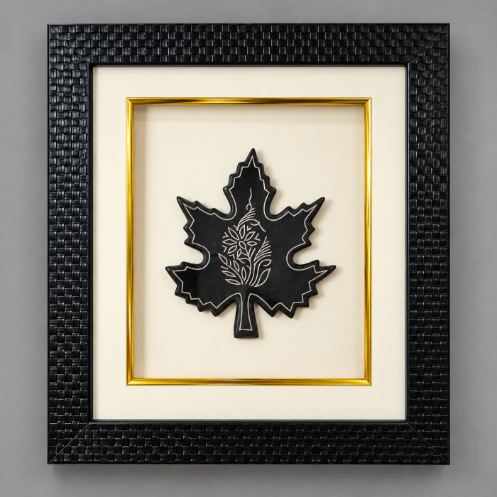 Leaf Shape Silver Inlay Photo Frame – Handcrafted Wall Décor