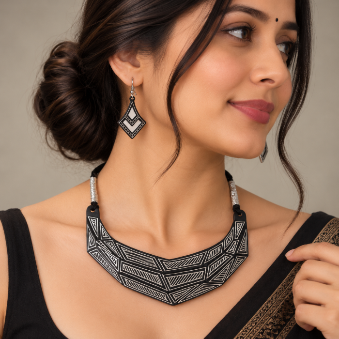 Traditional Silver Inlay Necklace Set – Handcrafted Heritage Jewellery thumbnail 3